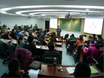 南京风水大师灵雨老师应邀走进大学做易经风水讲座